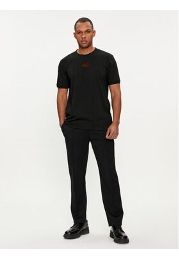Hugo T-Shirt Diragolino_V 50501005 Czarny Regular Fit. Kolor: czarny. Materiał: bawełna