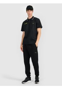 4f - 4F Koszulka polo regular męska 4F x Robert Lewandowski - czarna S. Okazja: na co dzień. Typ kołnierza: polo. Kolor: czarny. Materiał: bawełna, materiał. Styl: casual, klasyczny, sportowy #2