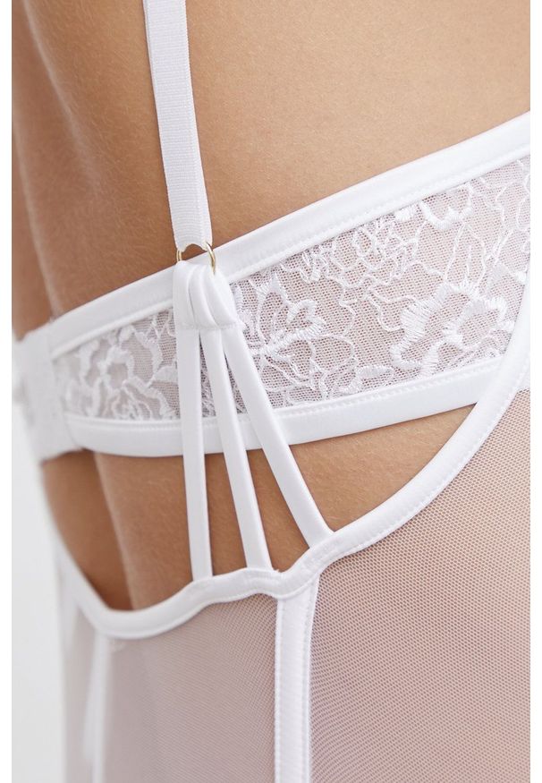 Guess Body kolor biały transparentne gładki. Kolor: biały. Materiał: materiał. Wzór: gładki