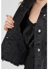 Answear Lab kurtka jeansowa answear.LAB X kolekcja limitowana NO SHAME damska kolor czarny przejściowa oversize. Kolor: czarny. Materiał: jeans. Styl: wakacyjny