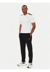EA7 Emporio Armani T-Shirt 7M000299 AF13739 U0002 Biały Slim Fit. Kolor: biały. Materiał: wiskoza