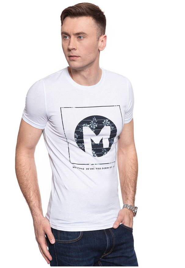 Mustang - MĘSKI T-SHIRT MUSTANG Aaron C Print 1009910 2045. Wzór: nadruk