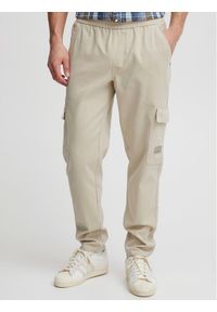 Blend Spodnie materiałowe 20715569 Beżowy Regular Fit. Kolor: beżowy. Materiał: bawełna