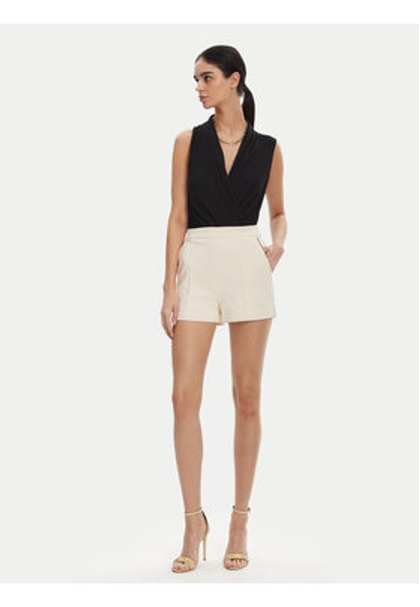 Elisabetta Franchi Szorty materiałowe SH-008-51E2 Beżowy Regular Fit. Kolor: beżowy. Materiał: syntetyk
