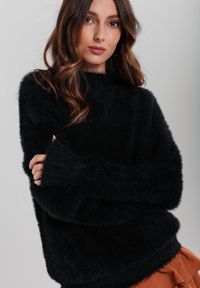 Renee - Czarny Sweter Wełniany Merrill. Kolor: czarny. Materiał: materiał, wełna. Długość rękawa: długi rękaw. Długość: długie. Styl: klasyczny #2