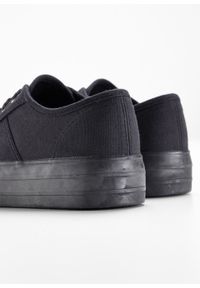 Sneakersy na podeszwie platformie bonprix czarny. Kolor: czarny. Obcas: na platformie #5