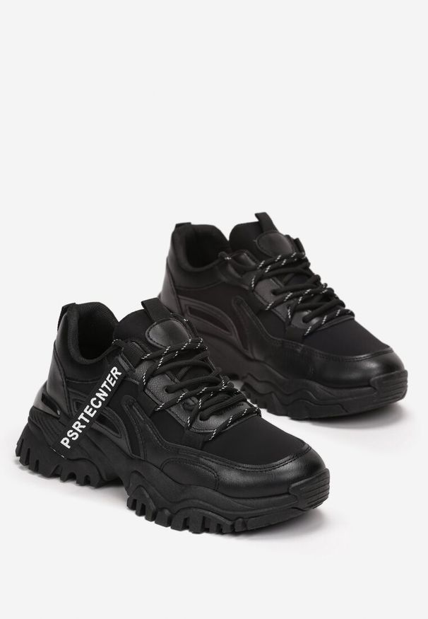 Born2be - Czarne Sneakersy na Masywnej Podeszwie z Ozdobną Taśmą Razhe. Kolor: czarny. Szerokość cholewki: normalna. Wzór: napisy, aplikacja