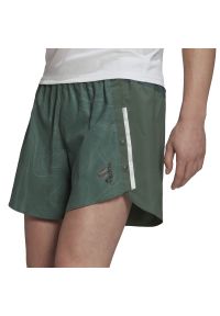 Adidas - Spodenki adidas Designed For Running For The Oceans Shorts HF8753 - zielone. Kolor: zielony. Materiał: poliester, materiał. Sport: bieganie