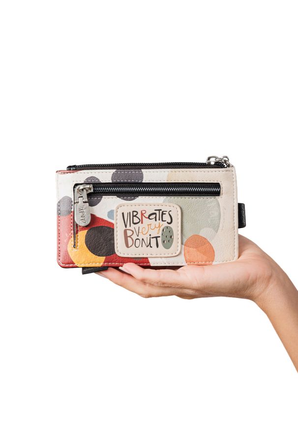 Wielobarwny Damski Portfel Na Karty Anekke Z Laleczką. Materiał: materiał. Wzór: aplikacja
