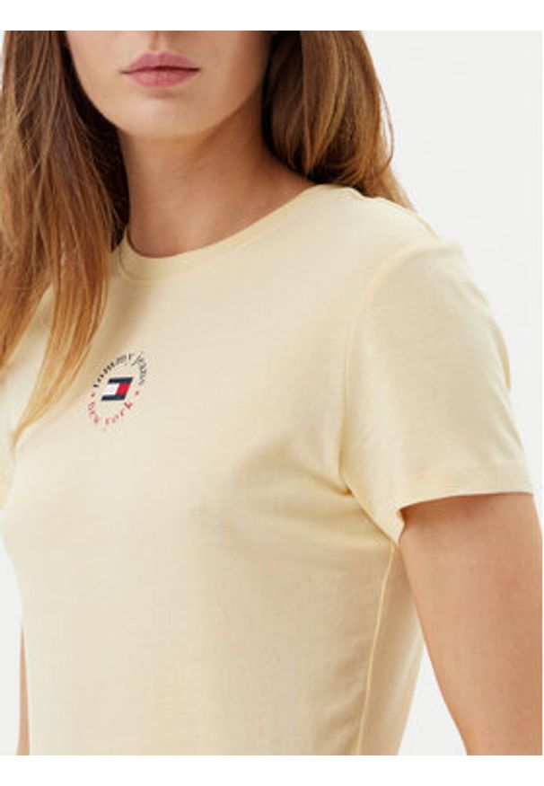 Tommy Jeans T-Shirt Essential DW0DW20316 Żółty Slim Fit. Kolor: żółty. Materiał: bawełna