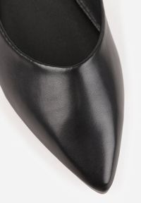 Renee - Czarne Balerinki ze Szpiczastymi Noskami w Eleganckim Stylu Lagenaria. Okazja: na imprezę, na co dzień. Nosek buta: szpiczasty. Kolor: czarny. Materiał: jeans, materiał. Wzór: kwiaty. Styl: elegancki #4