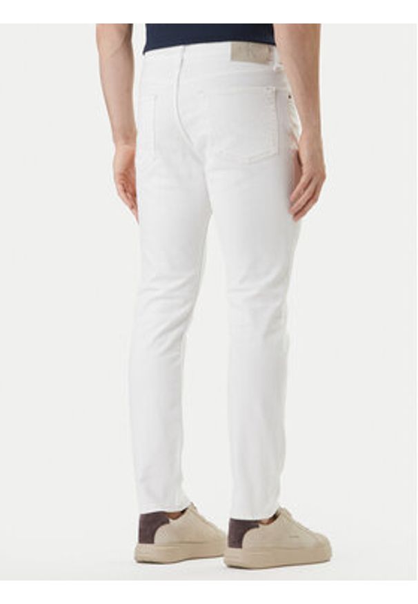 Calvin Klein Jeans Jeansy LV04RF751G Écru Slim Fit. Kolor: kremowy