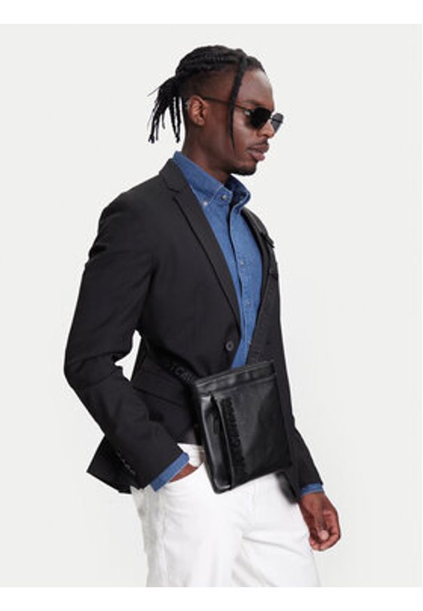 Just Cavalli Saszetka 78QA4B12 ZSB81 Czarny. Kolor: czarny. Materiał: skóra