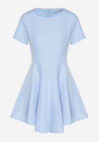 Born2be - Jasnoniebieska Rozkloszowana Sukienka z Krótkim Rękawem i Ozdobnymi Przeszyciami Meporea. Okazja: na co dzień. Kolor: niebieski. Długość rękawa: krótki rękaw. Styl: klasyczny, casual, elegancki #2