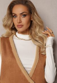 Renee - Brązowa Luźna Kamizelka z Ozdobnym Kożuszkiem Barta. Kolor: brązowy. Długość rękawa: bez rękawów. Styl: elegancki #5