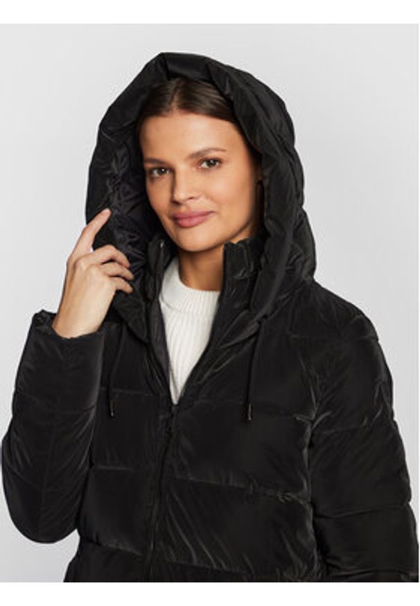 CMP Płaszcz zimowy 32K3106 Czarny Regular Fit. Kolor: czarny. Materiał: syntetyk. Sezon: zima