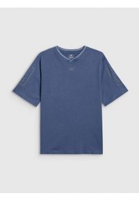 4f - 4F T-shirt loose z nadrukiem chłopięcy - granatowy 122/128 (6-8 lat). Okazja: na uczelnię, na co dzień. Typ kołnierza: dekolt w serek. Kolor: niebieski. Materiał: dzianina, bawełna. Wzór: nadruk. Sezon: lato. Styl: casual, sportowy, vintage #1