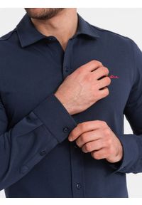 Ombre Clothing - Koszula męska bawełniana REGULAR z dzianiny single jersey - granatowa V2 OM-SHCS-0138 - XXL. Kolor: niebieski. Materiał: bawełna, dzianina, jersey. Wzór: haft, kolorowy #9