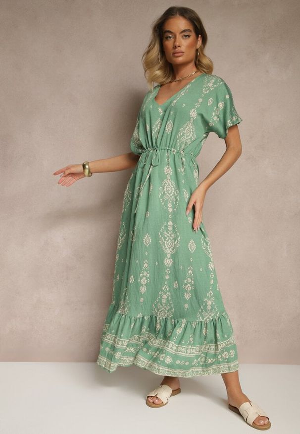 Renee - Zielona Rozkloszowana Sukienka z Falbanką w Print Boho z Wiskozą Tunova. Okazja: na co dzień. Typ kołnierza: dekolt w serek. Kolor: zielony. Materiał: wiskoza. Długość rękawa: długi rękaw. Wzór: nadruk. Styl: boho