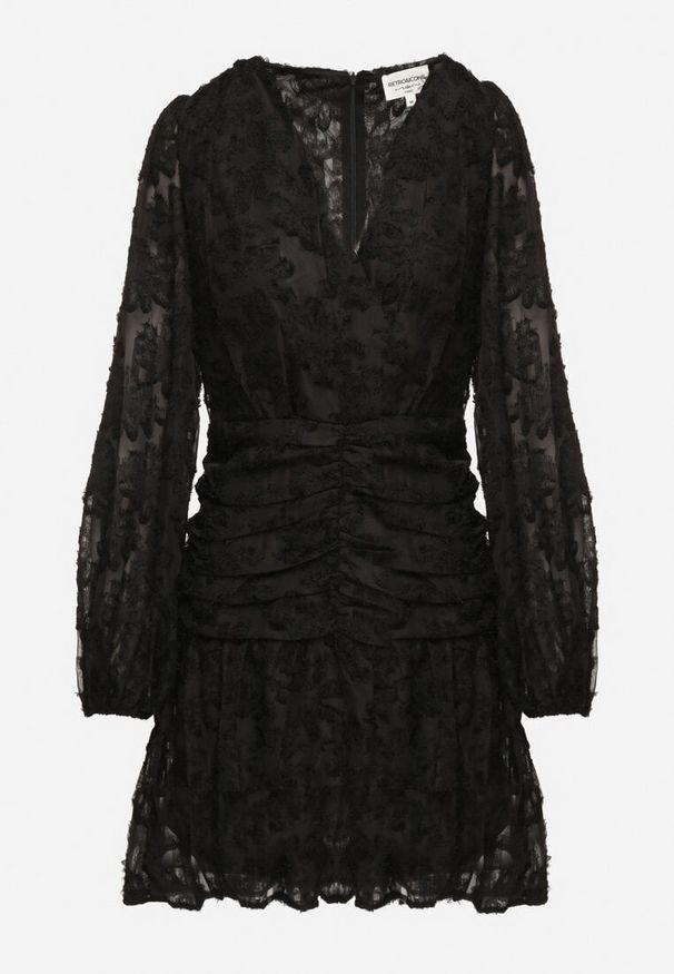 Born2be - Czarna Koronkowa Sukienka z Kopertowym Dekoltem i Marszczeniami Labisse. Kolor: czarny. Materiał: koronka. Typ sukienki: kopertowe. Styl: klasyczny