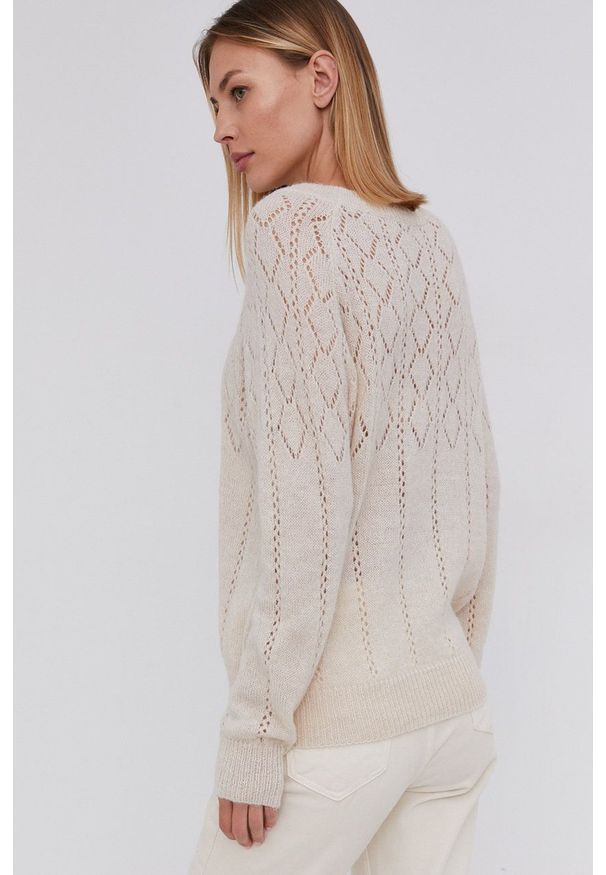 Answear Lab - Sweter z domieszką wełny. Okazja: na co dzień. Kolor: beżowy. Materiał: wełna. Długość rękawa: długi rękaw. Długość: długie. Styl: wakacyjny