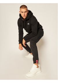 Alpha Industries Joggery Airman 188201 Czarny Tapered Fit. Kolor: czarny. Materiał: bawełna