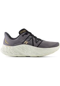 Buty męskie New Balance Fresh Foam More v4 MMORBD4 – szare. Okazja: na co dzień. Kolor: szary. Materiał: syntetyk. Szerokość cholewki: normalna. Sport: fitness