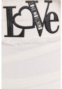 Love Moschino szorty jeansowe damskie kolor biały gładkie high waist. Stan: podwyższony. Kolor: biały. Materiał: jeans. Wzór: gładki