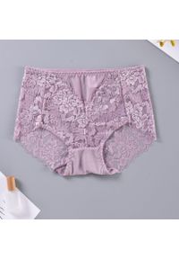 Intica - Majtki koronkowe z pełnym tyłem eleganckie Heidine. Kolor: fioletowy. Materiał: koronka. Wzór: koronka