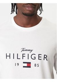 TOMMY HILFIGER - Tommy Hilfiger T-Shirt Brand Love MW0MW41455 Biały Regular Fit. Kolor: biały. Materiał: bawełna #5