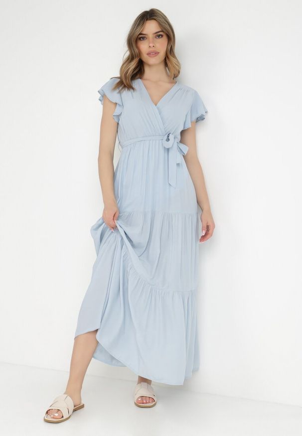 Born2be - Jasnoniebieska Sukienka Cephemus. Kolor: niebieski. Materiał: materiał. Wzór: jednolity, gładki. Sezon: lato. Typ sukienki: kopertowe, rozkloszowane. Styl: wakacyjny. Długość: maxi