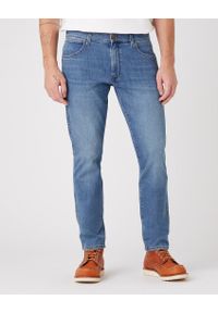 Wrangler - WRANGLER LARSTON MĘSKIE SPODNIE JEANSOWE DUSKY CLOUD W18SYJ38R 112145874