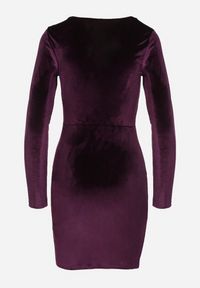 Born2be - Fioletowa Kopertowa Welurowa Sukienka Leniritte. Okazja: na imprezę. Kolor: fioletowy. Materiał: welur. Długość rękawa: długi rękaw. Sezon: jesień, wiosna. Typ sukienki: kopertowe. Styl: klasyczny, elegancki #7