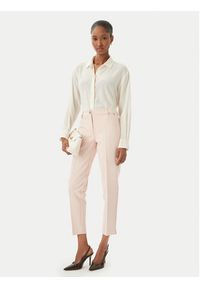 Maryley Spodnie materiałowe 26EB52Z/43PY Różowy jasny Regular Fit. Kolor: różowy. Materiał: syntetyk #5