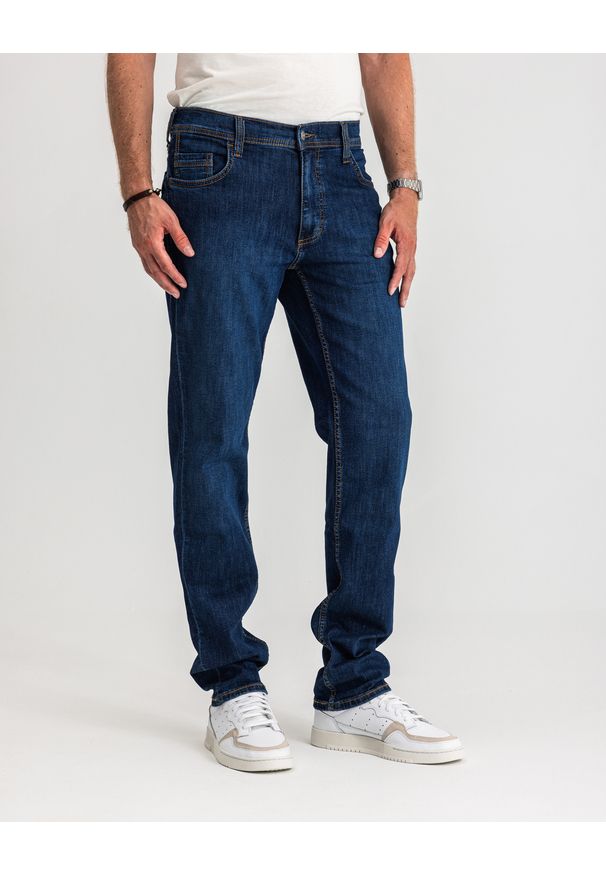Męskie Spodnie Jeansowe Mustang Style Washington Straight Denim Blue 1017119 5000 882, W32 L30. Sezon: lato. Styl: elegancki, klasyczny