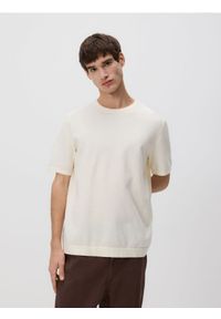 Reserved - Sweter z krótkim rękawem - kremowy. Kolor: kremowy. Materiał: dzianina, bawełna. Długość rękawa: krótki rękaw. Długość: krótkie