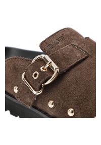 Big-Star - Klapki damskie Big Star, cholewka ze skóry naturalnej zamszowej z regulowanym paskiem na antypoślizgowej podeszwie, brązowe, TT274952. Okazja: na co dzień, na spacer. Kolor: brązowy. Materiał: skóra, zamsz. Sezon: lato. Styl: casual, klasyczny, elegancki #6