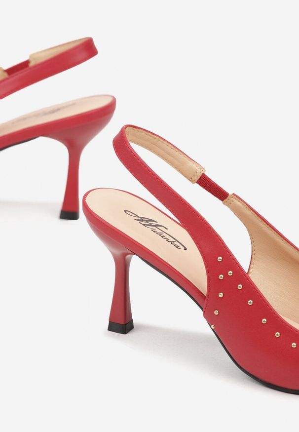 Renee - Czerwone Sandały Slingback na Szpilce z Aplikacją z Nitami Sewluna. Kolor: czerwony. Materiał: koronka. Wzór: aplikacja. Obcas: na szpilce. Styl: elegancki. Wysokość obcasa: średni