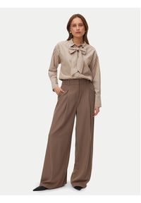 Vero Moda Koszula Islunn 10342449 Beżowy Regular Fit. Kolor: beżowy. Materiał: bawełna #2
