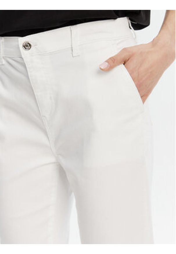 Liu Jo Jeansy WA5418 T7144 Biały Regular Fit. Kolor: biały