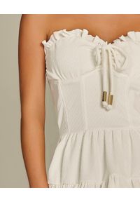 EMPRESS BRASIL - Biała koronkowa sukienka mini Mimi. Kolor: biały. Materiał: koronka. Typ sukienki: rozkloszowane, z odkrytymi ramionami. Długość: mini #2