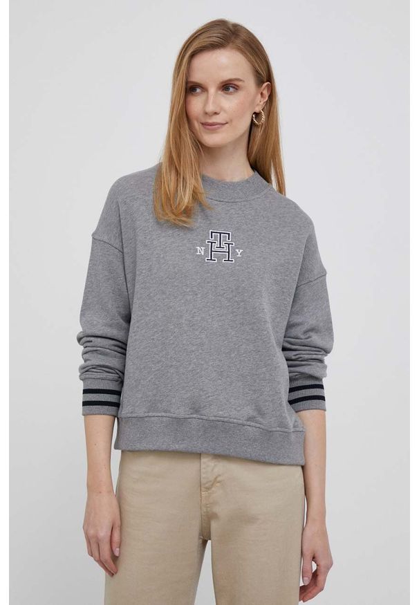 TOMMY HILFIGER - Tommy Hilfiger bluza bawełniana damska kolor szary melanżowa. Kolor: szary. Materiał: bawełna. Wzór: melanż. Styl: klasyczny