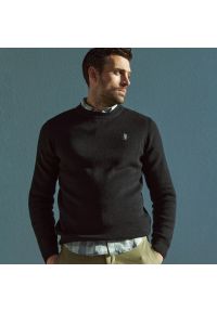Reserved - Sweter z ozdobnym haftem - Czarny. Kolor: czarny. Wzór: haft