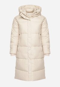Born2be - Jasnobeżowa Pikowana Kurtka Zimowa z Kapturem i Bocznymi Suwakami Falossea. Okazja: na co dzień. Typ kołnierza: kaptur. Kolekcja: plus size. Kolor: beżowy. Materiał: jeans, poliester, dzianina. Sezon: zima. Styl: klasyczny, casual