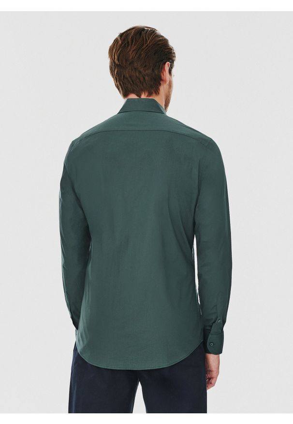 Pako Lorente - PAKO LORENTE – Zielona koszula męska długi rękaw. Okazja: na co dzień. Kolor: beżowy, zielony, oliwkowy, niebieski, czerwony. Materiał: elastan, bawełna. Długość rękawa: długi rękaw. Długość: długie. Wzór: gładki. Styl: casual