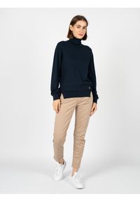 Trussardi Jeans Sweter | 56M001390 | Kobieta | Granatowy. Okazja: na co dzień. Typ kołnierza: golf. Kolor: niebieski. Materiał: nylon, wiskoza. Długość rękawa: długi rękaw. Długość: długie. Styl: casual #1