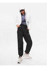 Calvin Klein Jeans Kurtka puchowa J20J221885 Biały Slim Fit. Kolor: biały. Materiał: puch, syntetyk #4