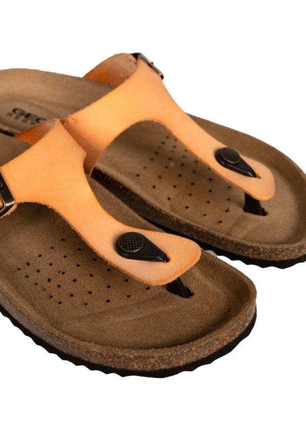 Geox Klapki "Brionia" | D15LSB00043 | Kobieta | Żółty. Nosek buta: okrągły. Kolor: żółty. Materiał: skóra. Styl: elegancki, klasyczny