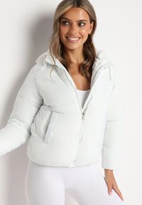 Born2be - Biała Pikowana Kurtka z Kapturem Mivuna. Okazja: na co dzień. Typ kołnierza: kaptur. Kolor: biały. Materiał: jeans. Długość: krótkie. Styl: casual #4