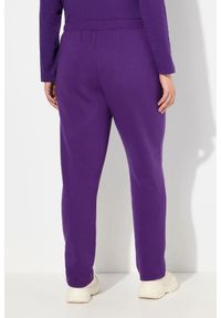 ULLA POPKEN - Damskie Spodnie dresowe miękki materiał wewnętrzny elastyczna gumka w pasie. Kolekcja: plus size. Kolor: fioletowy. Materiał: bawełna, elastan, materiał